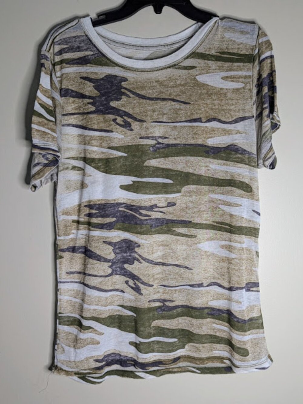 Freeze Womens Large Camo T Shirt Sheer Lightweight Short Sleeve Crew Neck